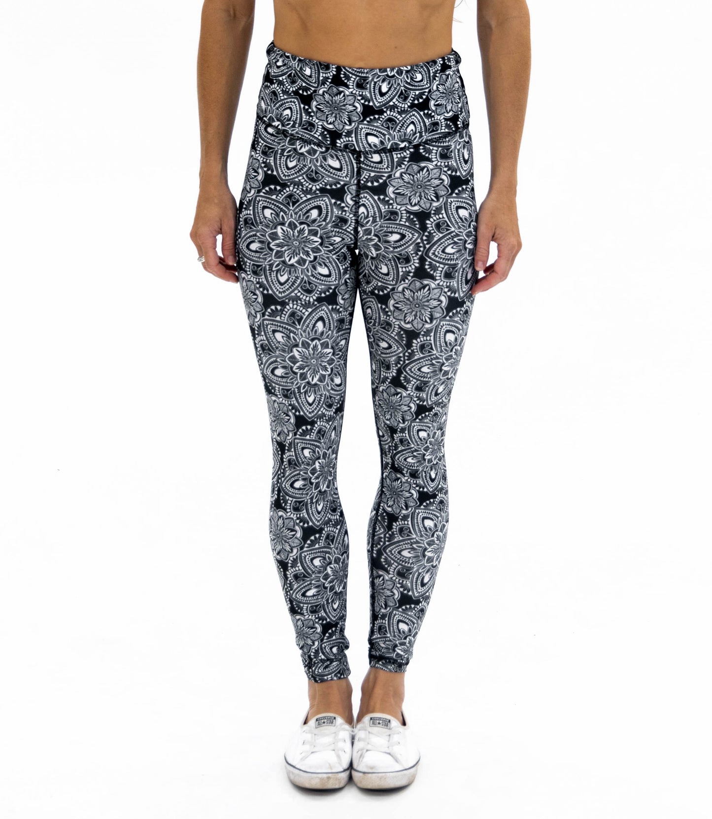 Long Legging - Black and White Mandala