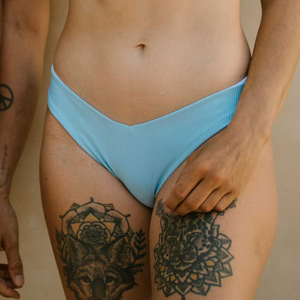 Triangle + V-cut Bikini Set - Blue Textured