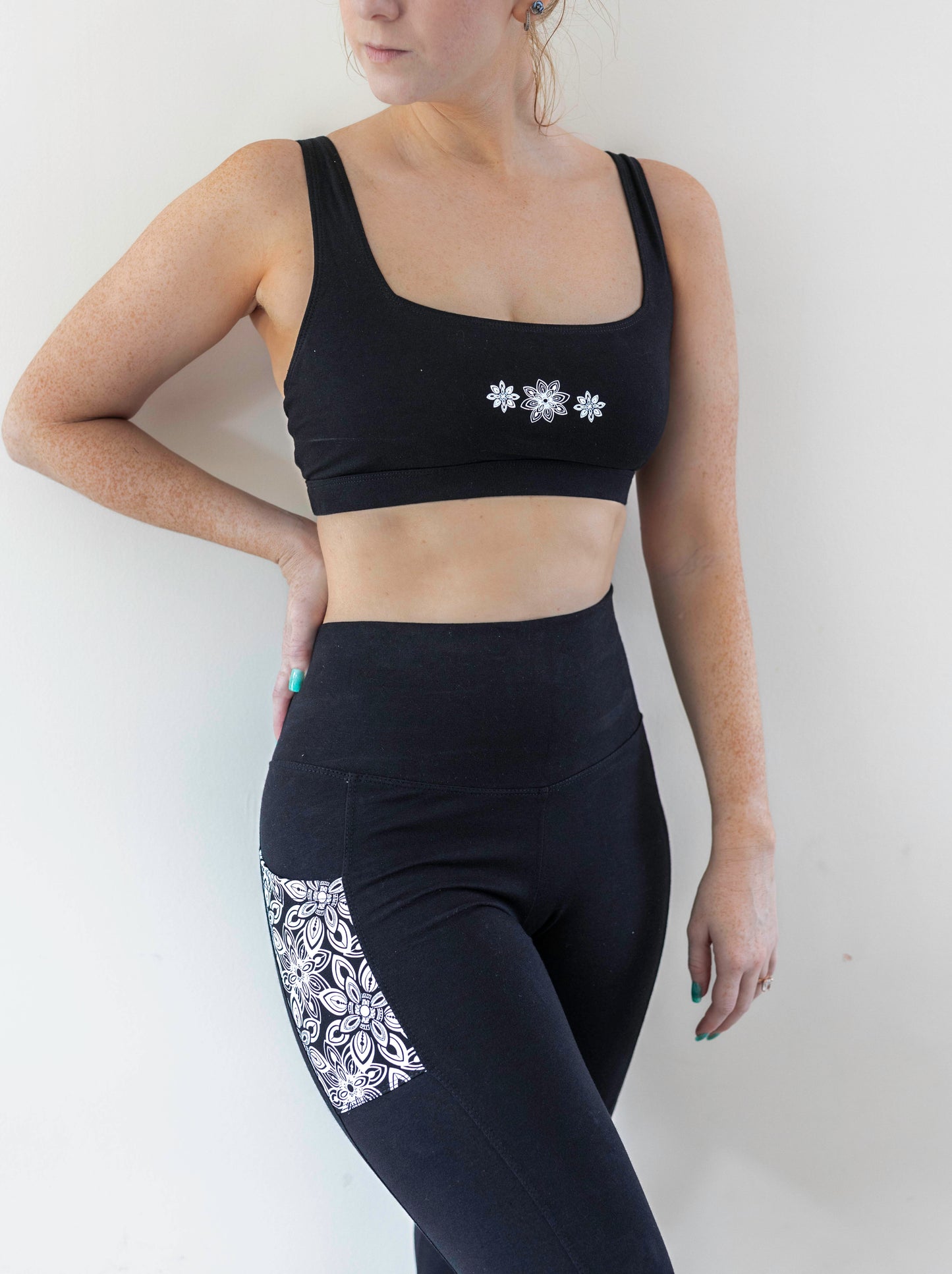 Organic Cotton Crop Top Sports Bra – Black | Natural Fabric