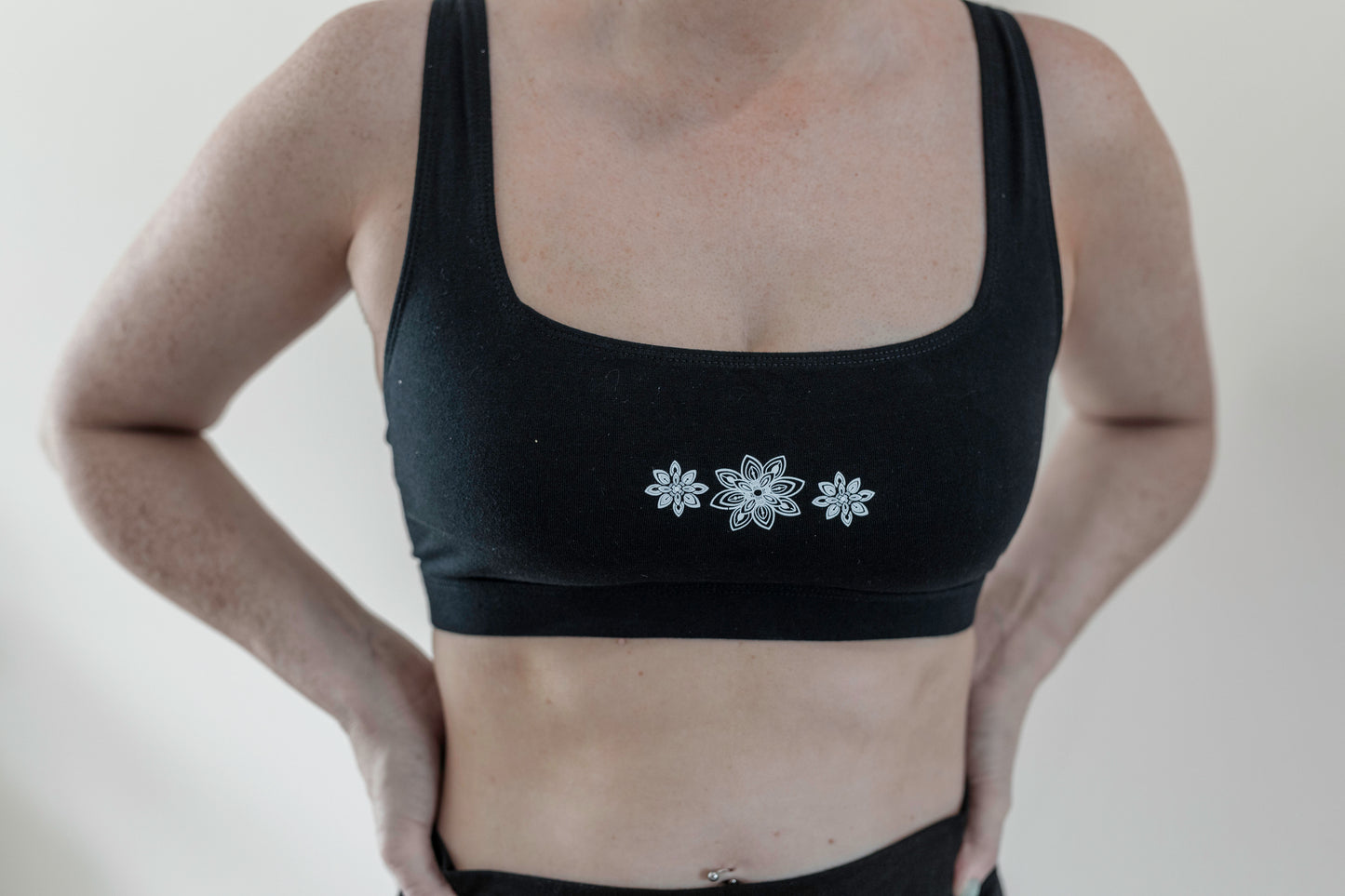 Organic Cotton Crop Top Sports Bra – Black | Natural Fabric