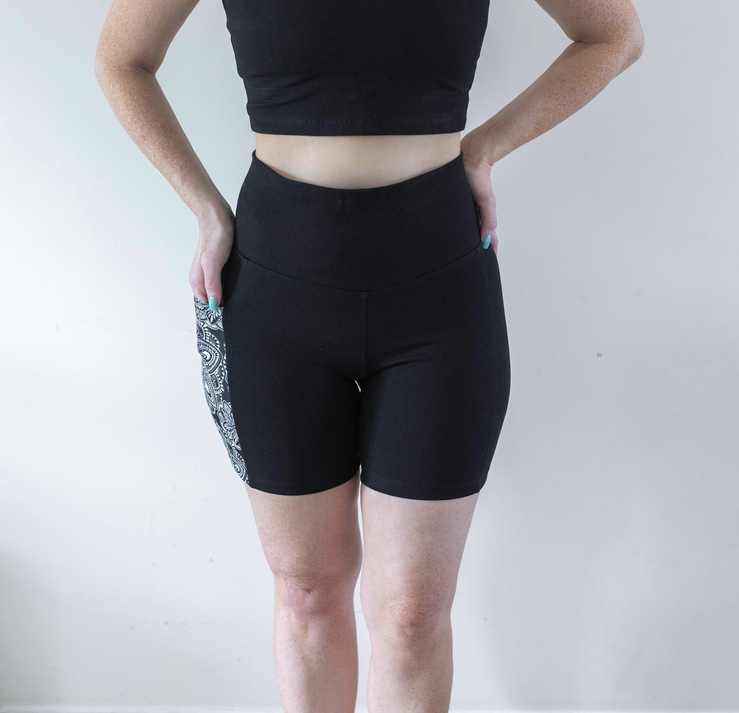 Organic Cotton Bike Shorts with Phone Pocket – Black