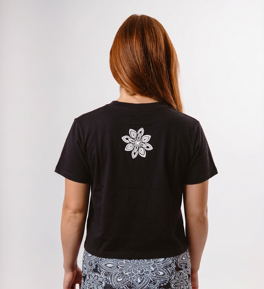 Organic Cotton Stretch Cropped T-shirt – Black | Natural Fabric