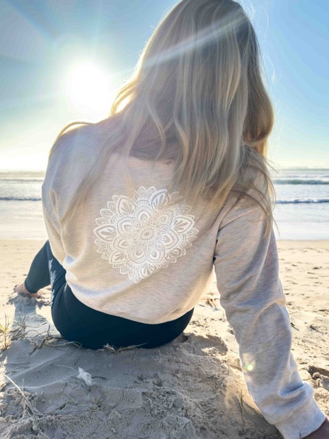 Organic Cotton Sweatshirt – Beige with Mandala Motif Graphic
