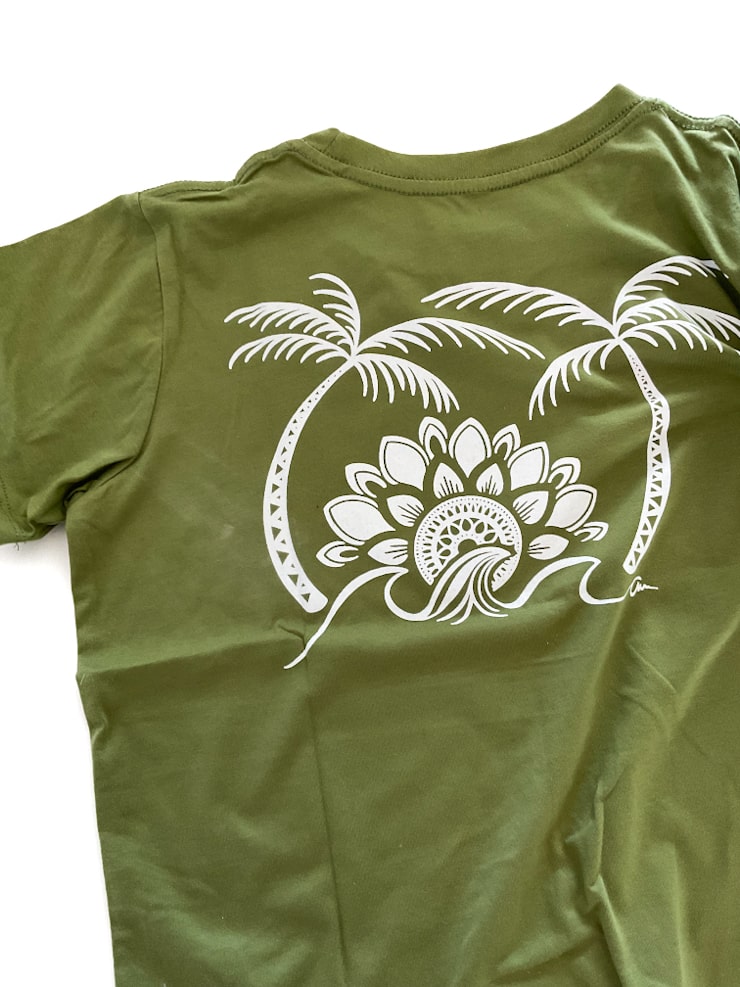 T-shirt Cropped - Sage Palm Tree Waves