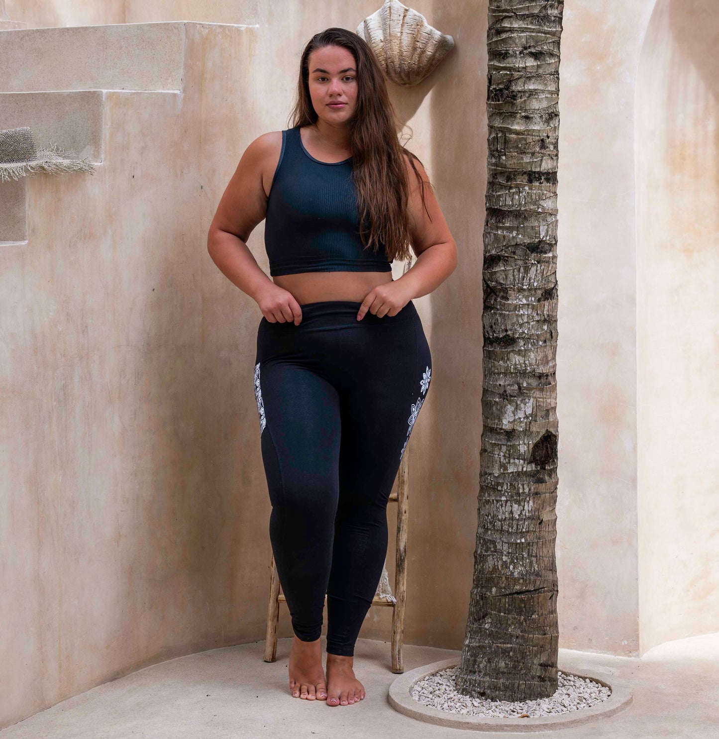 Organic Cotton Pocket Leggings – Black with Mandala Print – back view