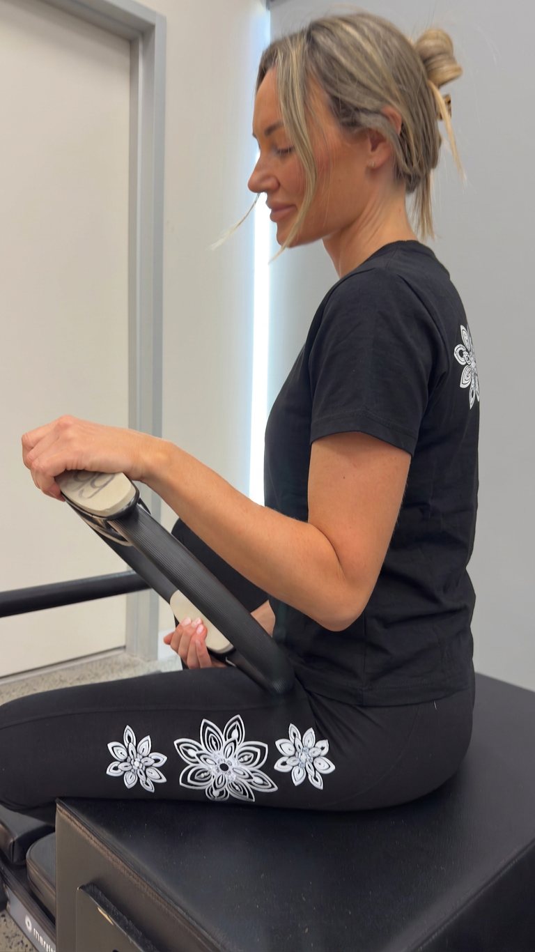 Black Organic Cotton Leggings & Black Stretch T-shirt Set – Activewear Bundle